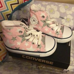 Size 5 Girls Converse sneakers